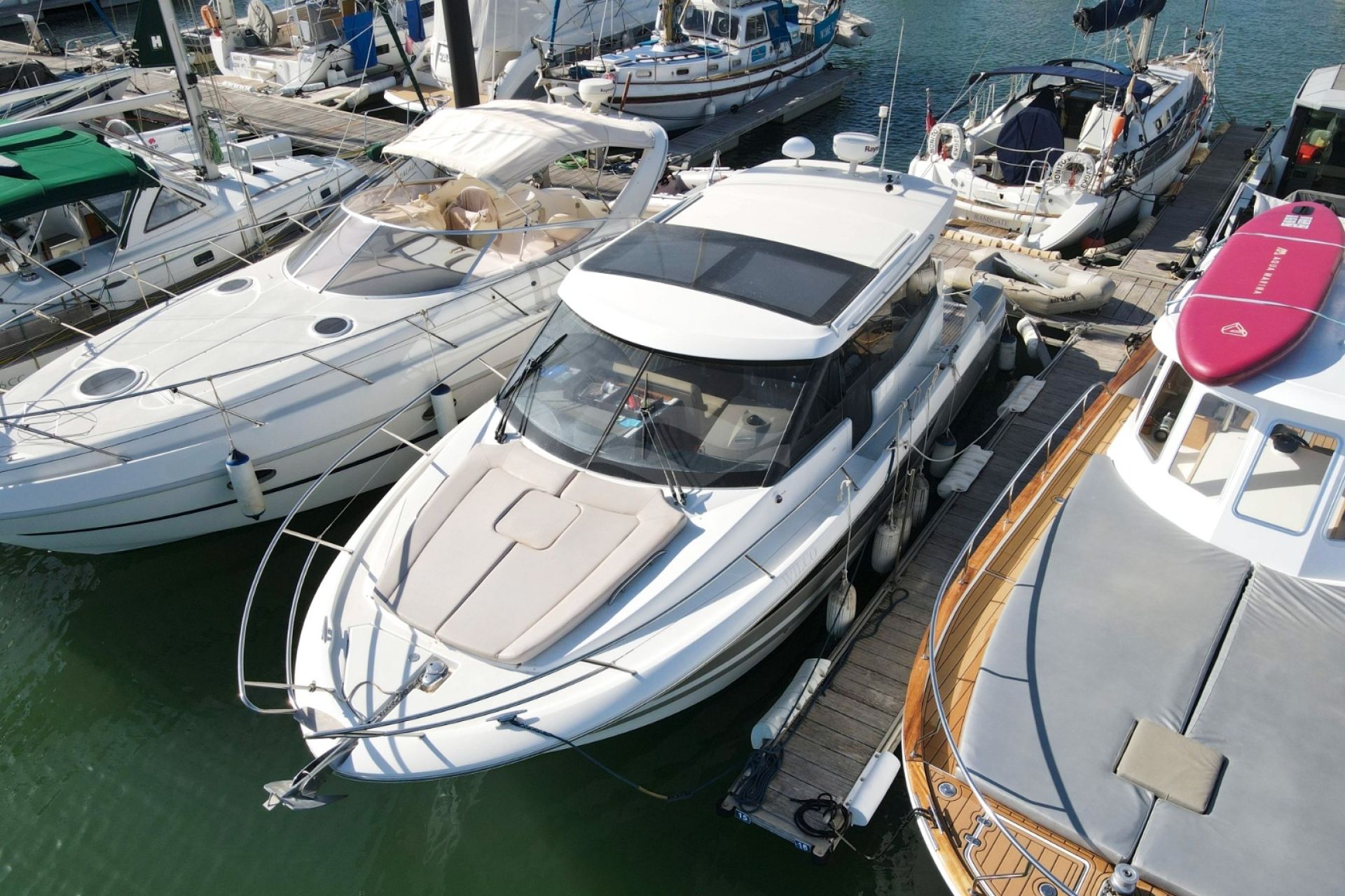 Jeanneau NC 11 Motor Yacht