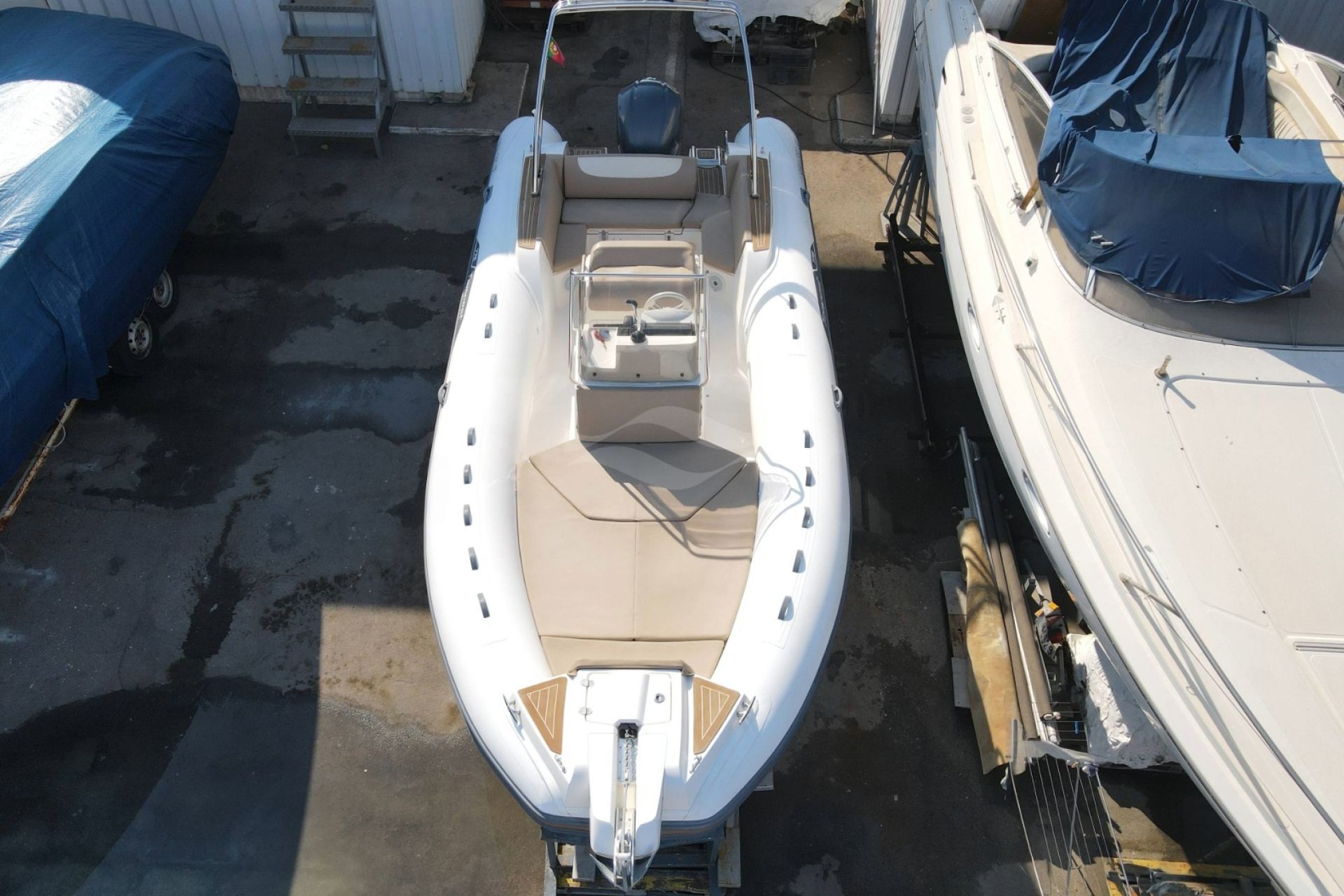 Capelli Tempest RIB 775