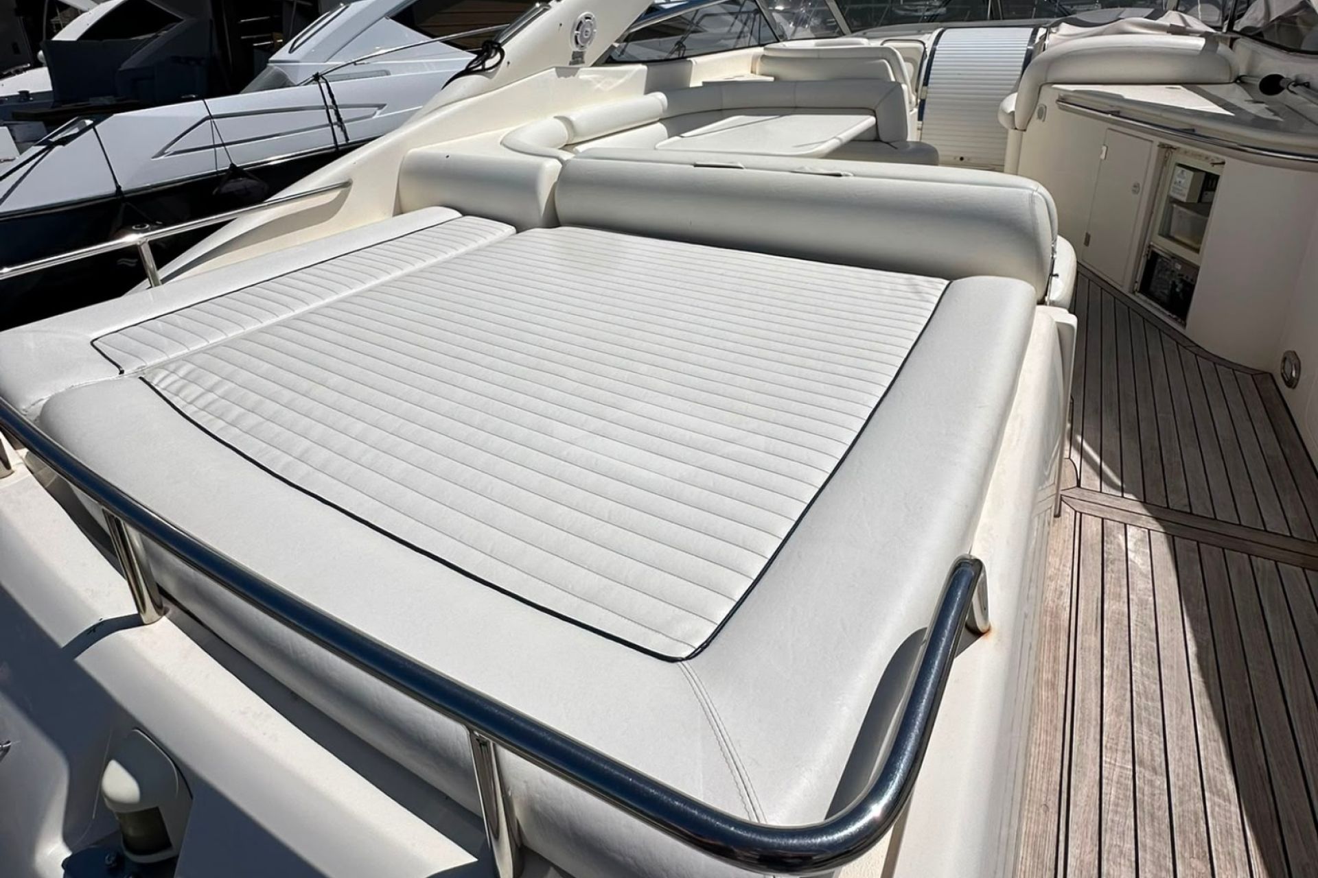Sunseeker Camargue 51
