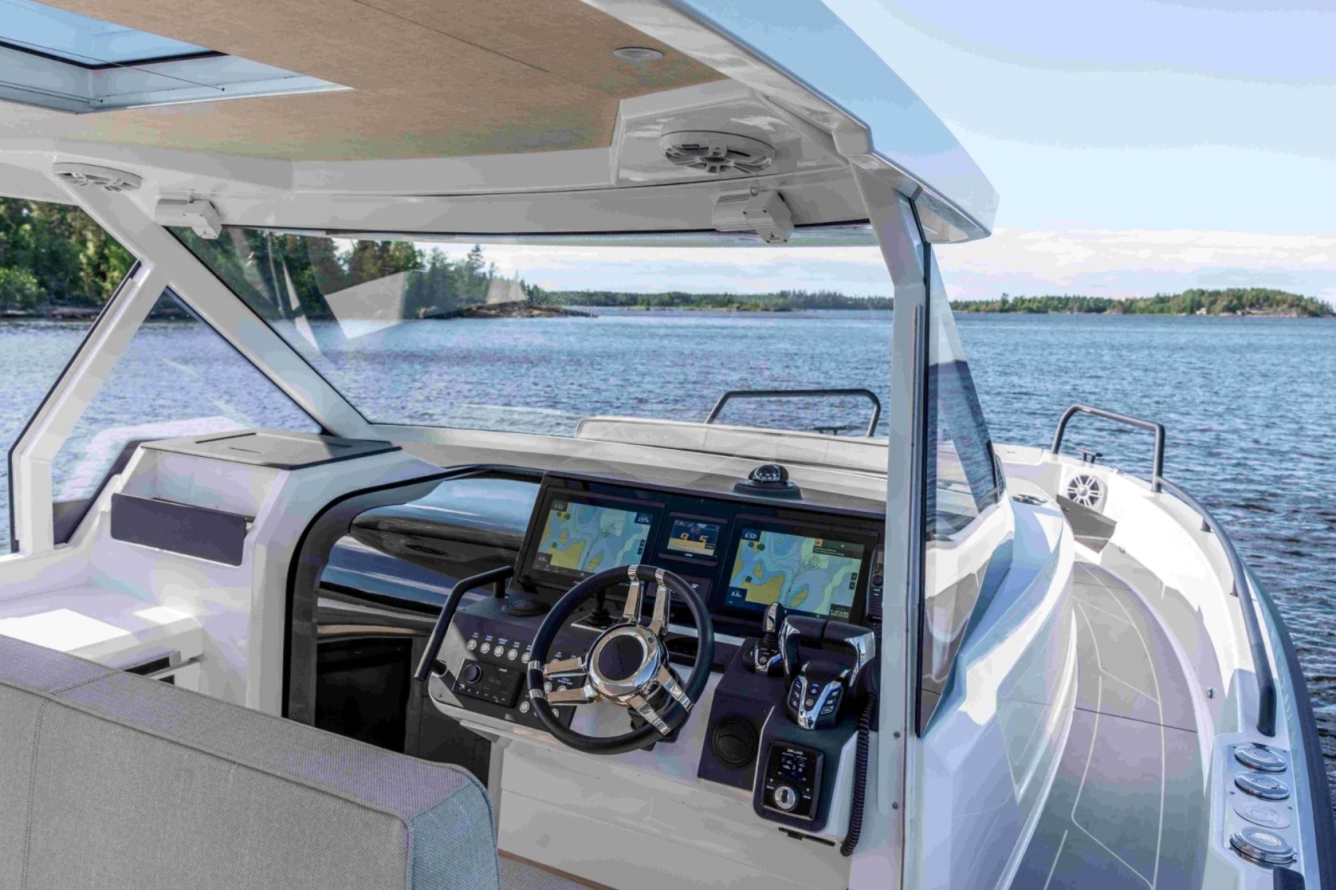 Quarken 35 Sport Tourer