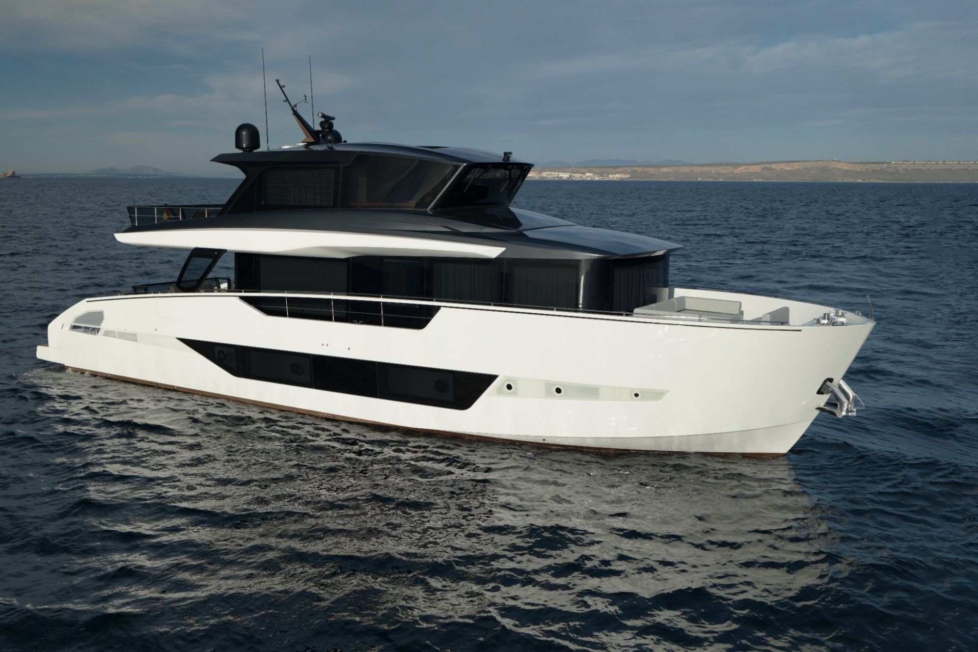New Luxury Motor Yachts in Vilamoura, Algarve